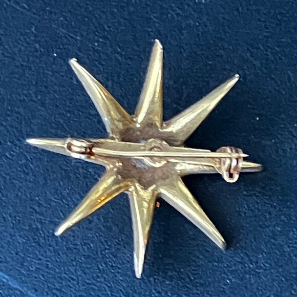 Gold Tone Seed Pearl Eight Point Star Brooch - Picture 6 of 12